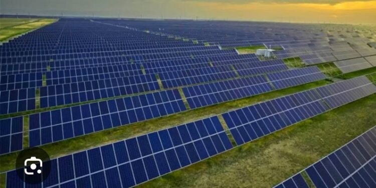 Parc fotovoltaic cu stocare, la Motru! Primăria a cerut finanțare de peste 6,2 milioane de lei