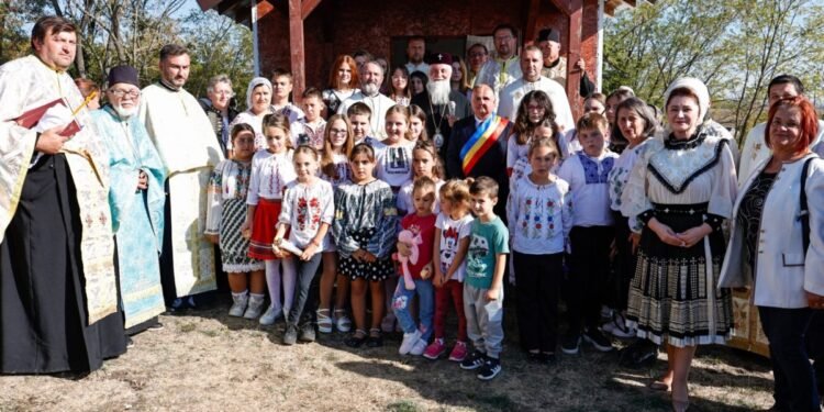 Din cenușa vechii biserici se naște un nou lăcaș de cult în Dolj