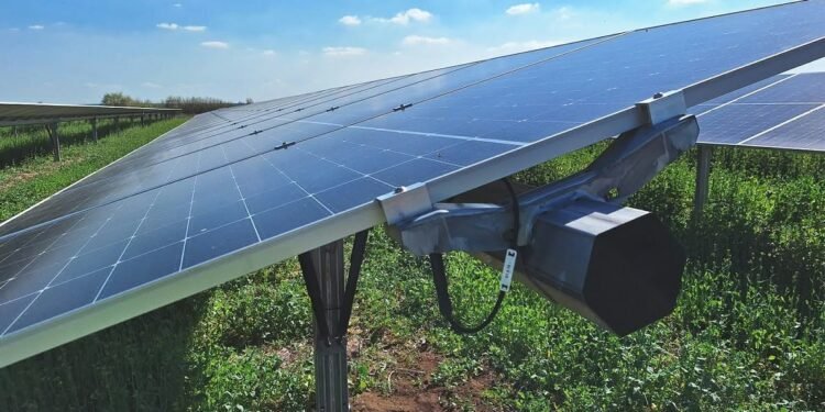 Angajări în energie, la Târgu Jiu! Salarii de 8.500 de lei net pentru șefii de șantier și 7.000 de lei pentru operatorii de utilaje