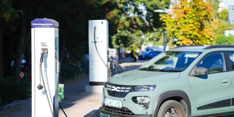 Craiova are 90 de puncte pentru mașini electrice! 45 de stații, puse în funcțiune